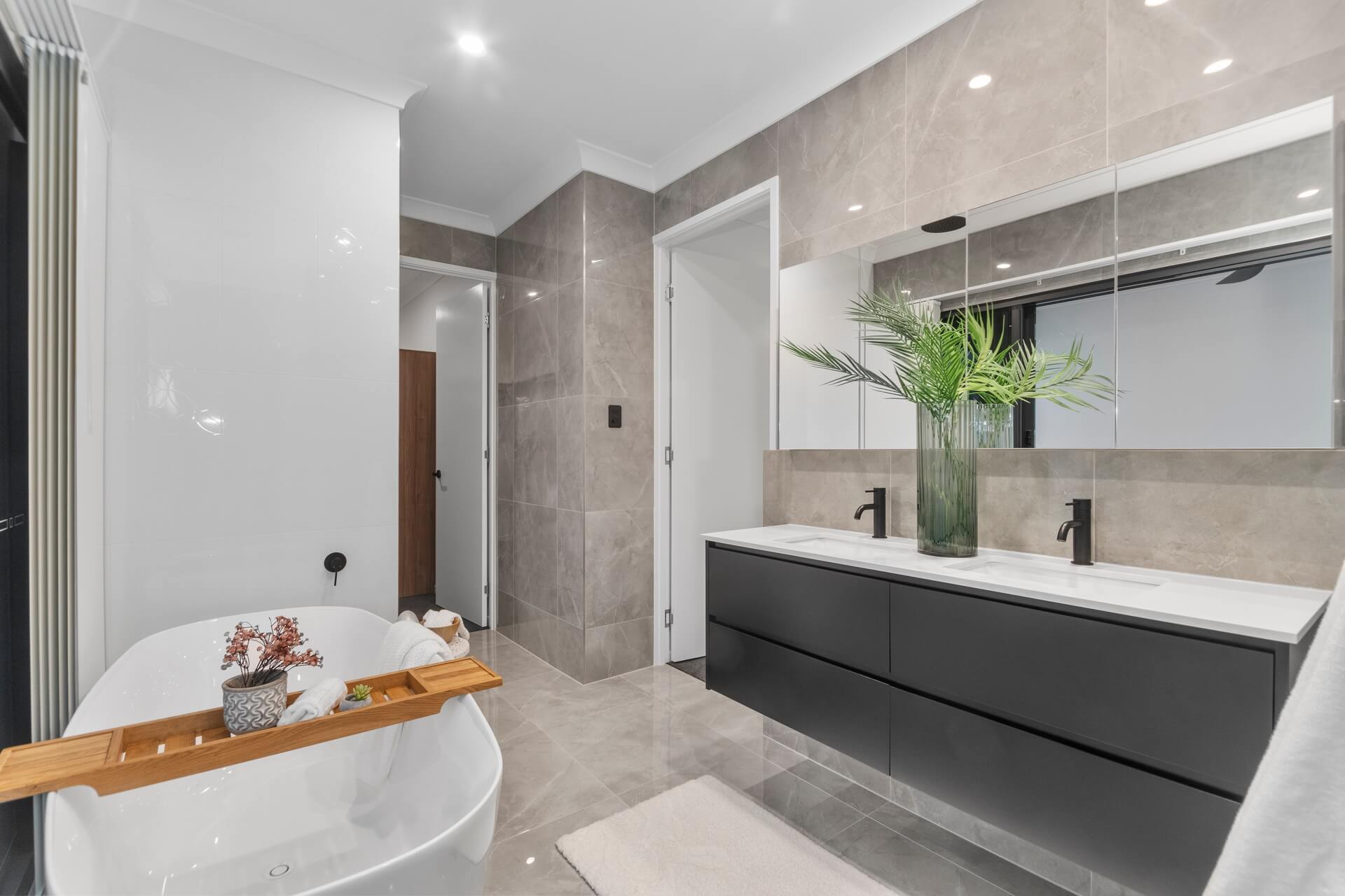 Sunnymount_8890_1920px