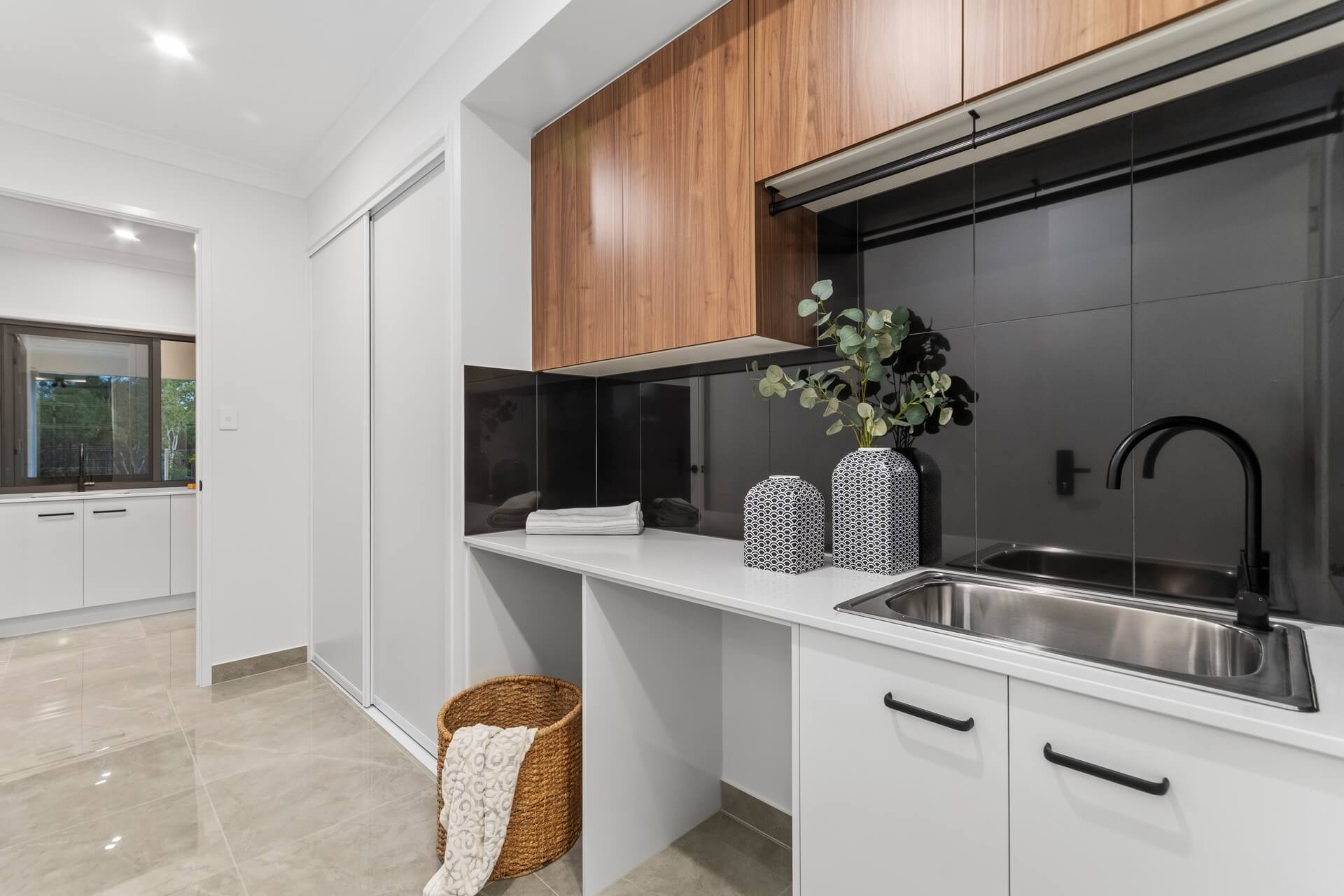 Sunnymount_8909_1920px